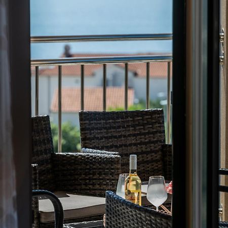 Sun Island Apartment Трогір Екстер'єр фото