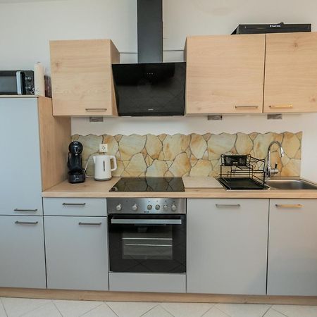 Sun Island Apartment Трогір Екстер'єр фото