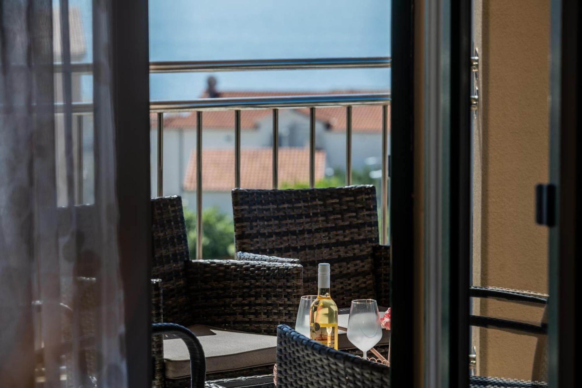 Sun Island Apartment Трогір Екстер'єр фото