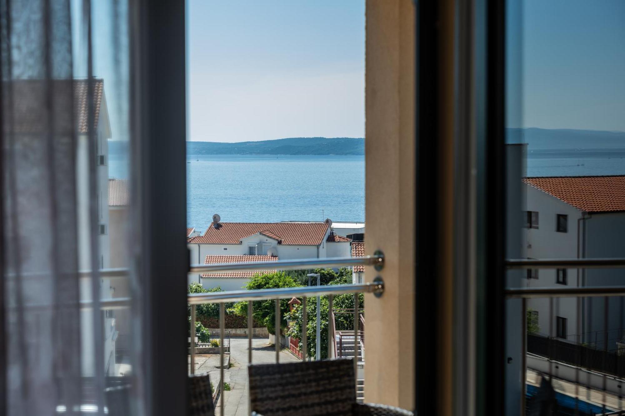 Sun Island Apartment Трогір Екстер'єр фото