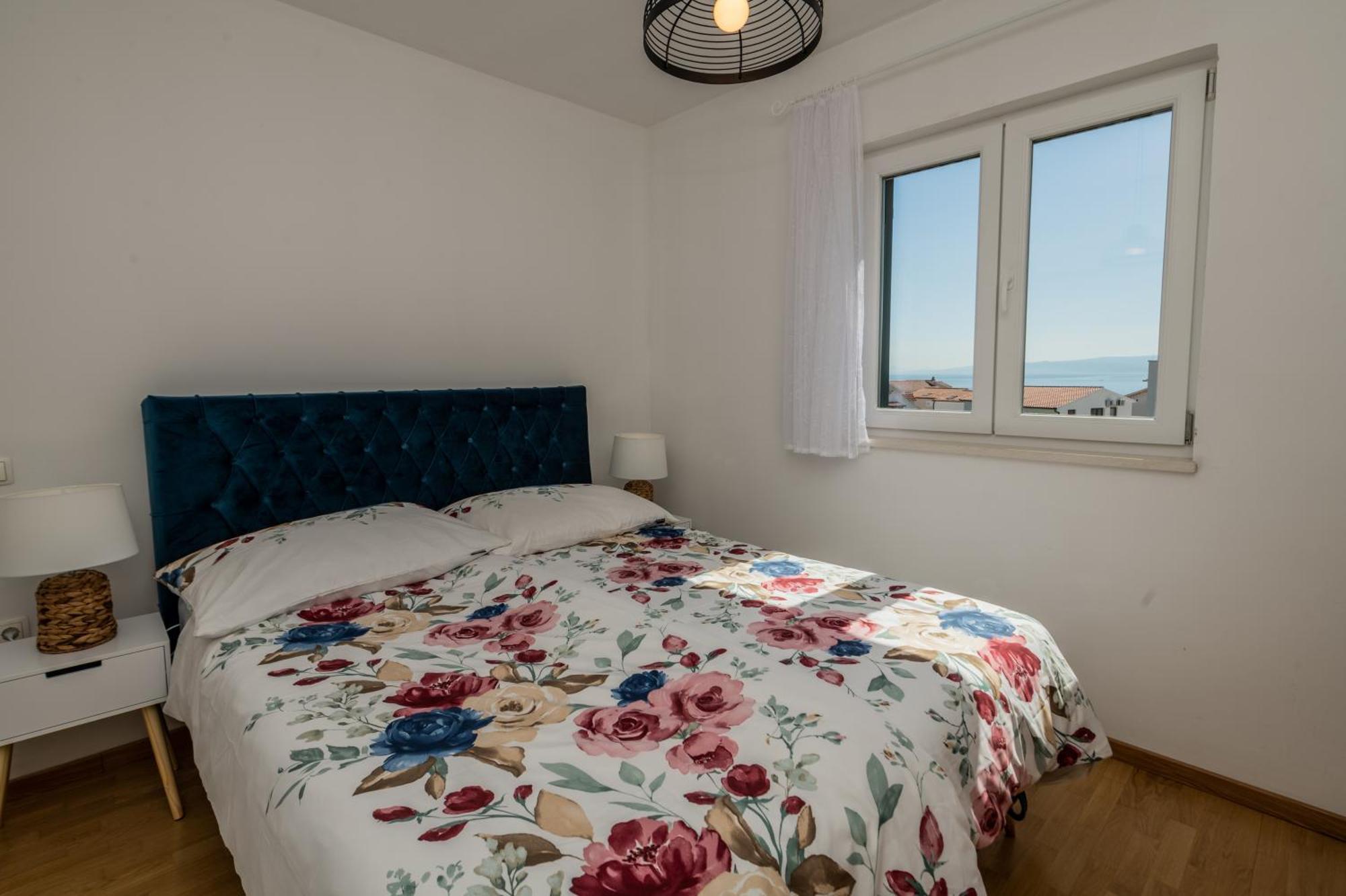 Sun Island Apartment Трогір Екстер'єр фото